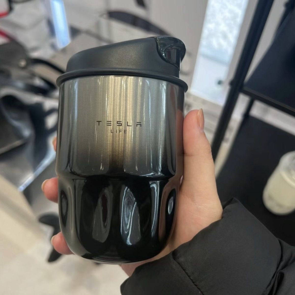 Tesla 500ml thermos cup limited edition thermos kettle outdoor sports kettle luxury car cup hot selling trendy model