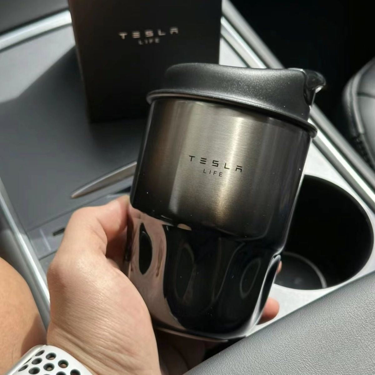 Tesla 500ml thermos cup limited edition thermos kettle outdoor sports kettle luxury car cup hot selling trendy model